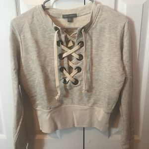 American Eagle-Don’t Ask Why cropped sweatshirt